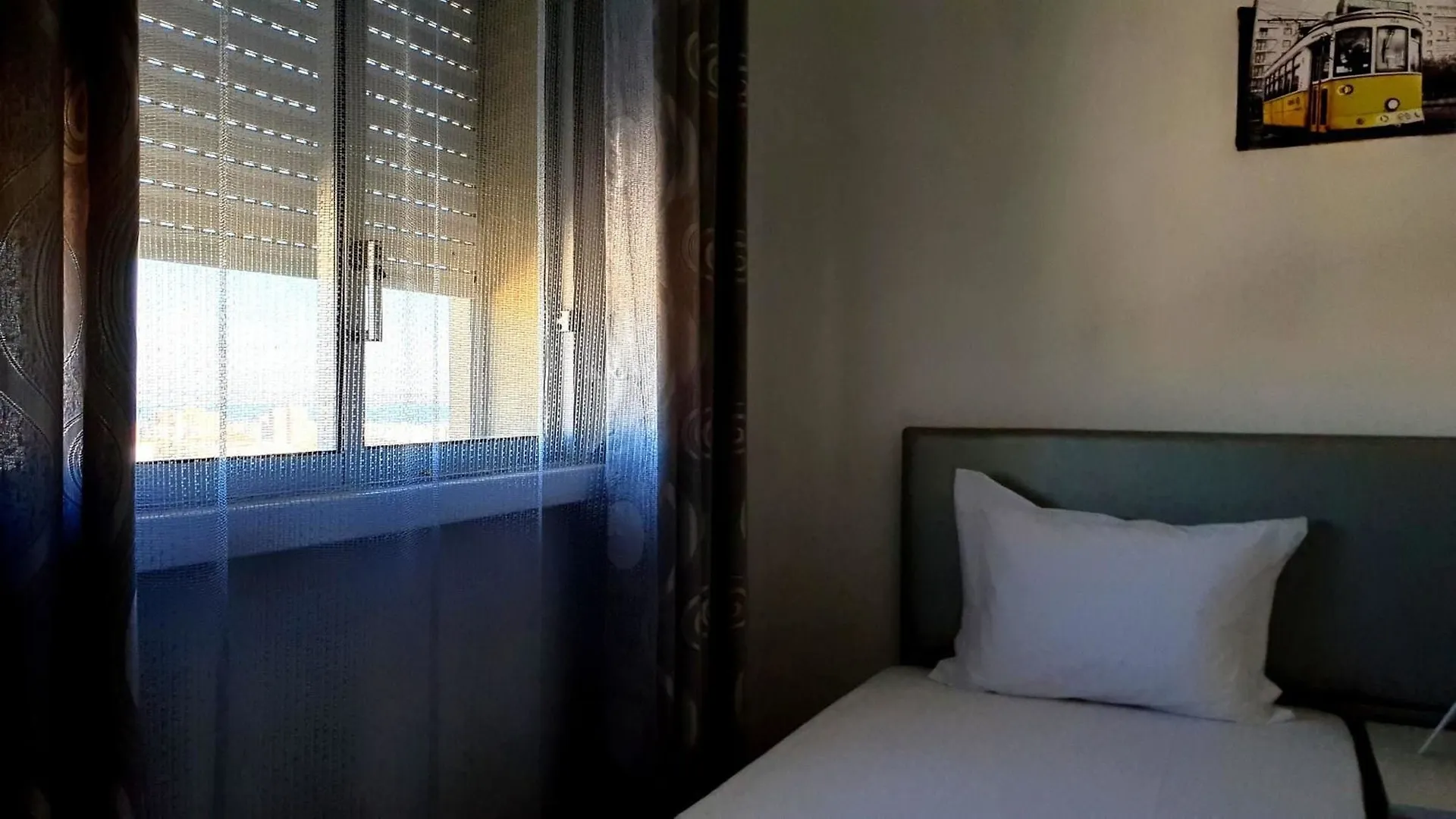 Apartment With 3 Bedrooms In Lisboa, With Wifi - 23 Km From The Beach 0*, リスボン ポルトガル